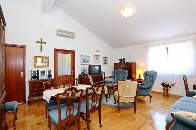 Apartment Sara